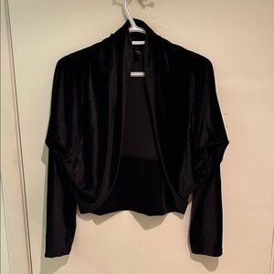 BLACK VELVET SHRUG/ JACKET NWOT MEDIUM